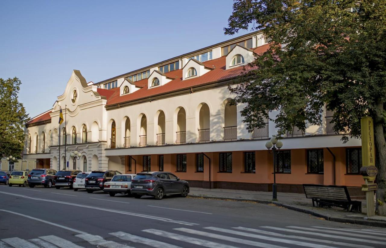 Remarkable Appartments In Town Center Poltava Eksteriør bilde